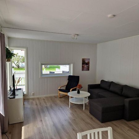Apartamento Hillegard Lærdalsøyri Exterior foto