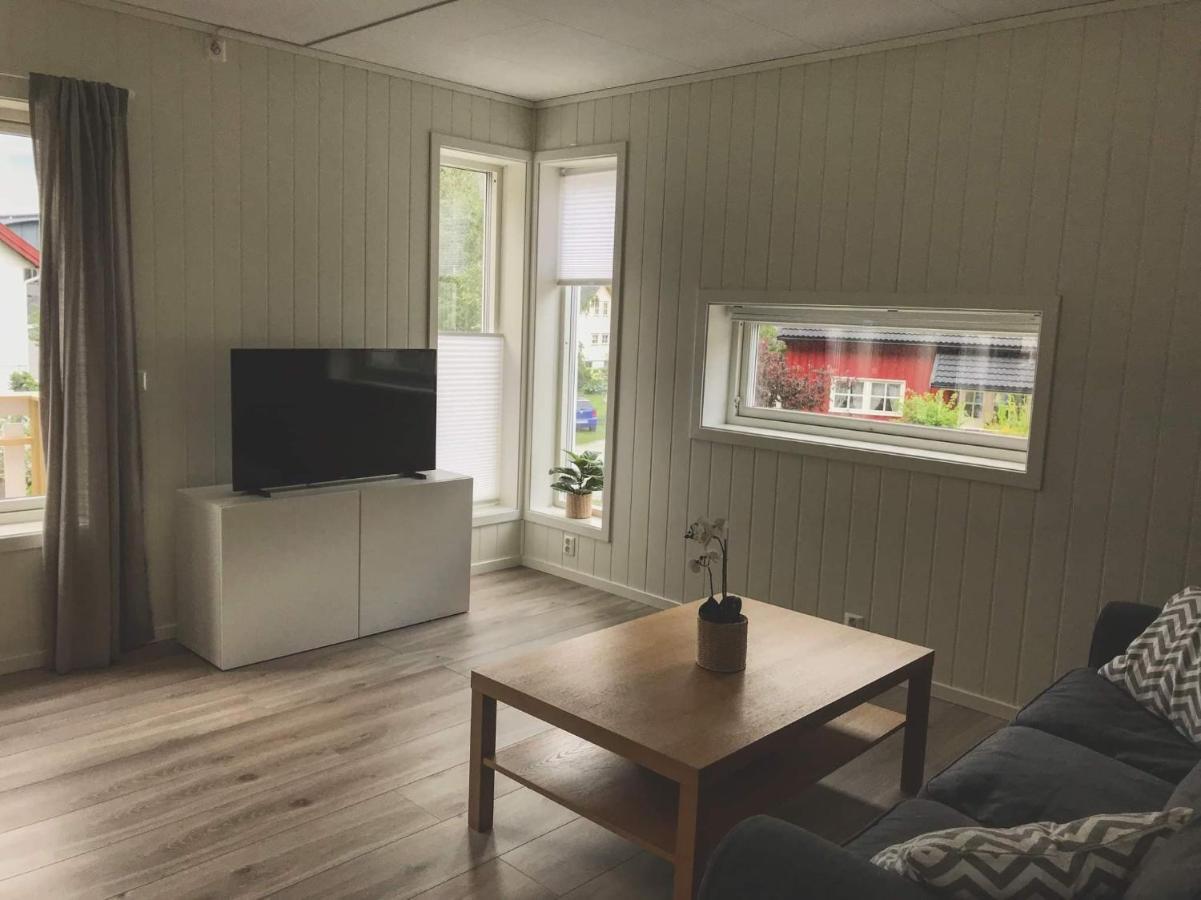 Apartamento Hillegard Lærdalsøyri Exterior foto
