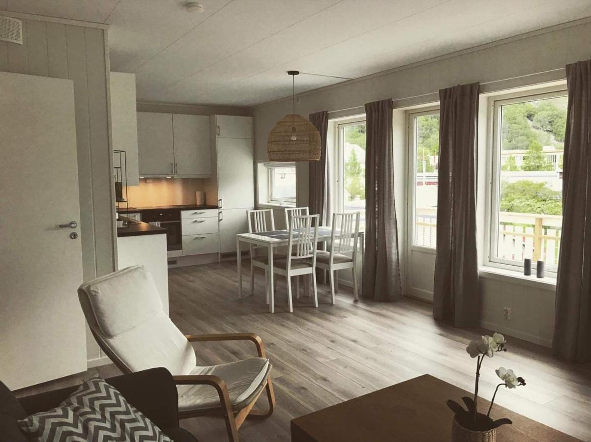 Apartamento Hillegard Lærdalsøyri Exterior foto
